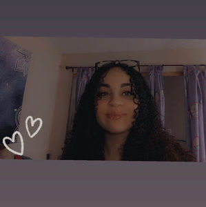 Meet your Posher, Yacelis